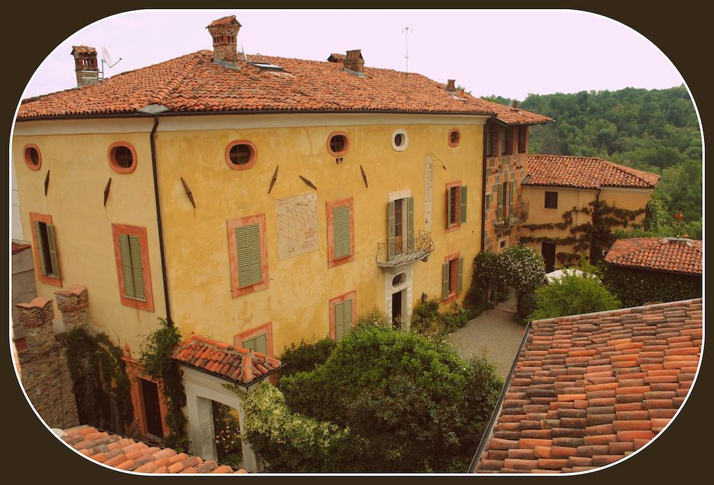 Castello Di Strambinello Bed & Breakfast Екстериор снимка